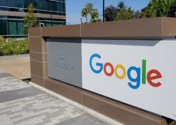 Google announces 12,000 job cut