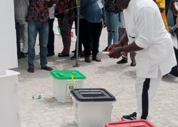 Sheriff Oborevwori cast his vote, decries Late voting