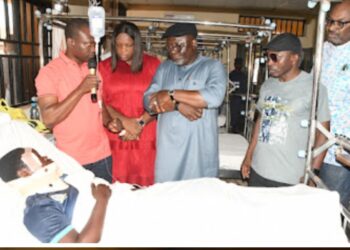 Governor Oborevwori visits accident victims
