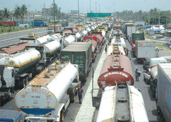 Hundreds of petrol tankers converted to supply gas