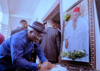 Oborevwori Pays Condolence Visits to Nwaoboshi, Ojei Families