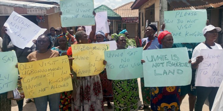 “Meet Our King First or Stay Away”-Uvwie Women to Olu of Warri
