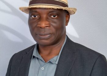 Sir Ahon celebrates Veteran Journalist, Emmanuel Enebeli @60