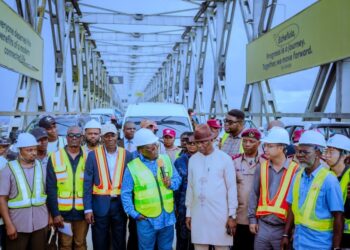 Govt Extends Closure of First Niger Bridge